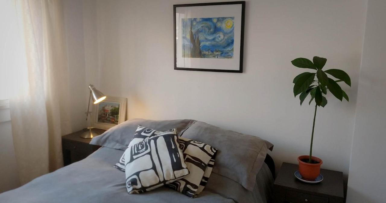 Depto 2 Ambientes Muy Luminoso Con Wifi Y Vista A La Plaza Apartment Буенос Айрес Екстериор снимка