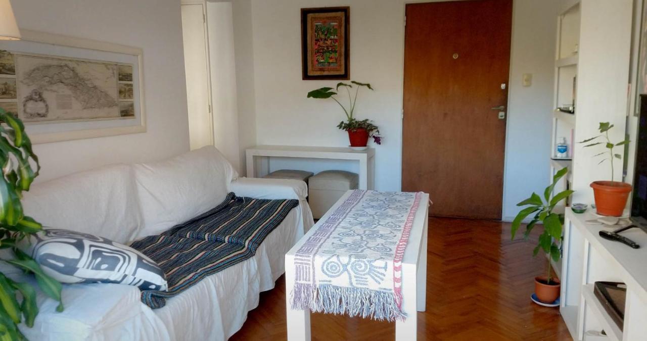 Depto 2 Ambientes Muy Luminoso Con Wifi Y Vista A La Plaza Apartment Буенос Айрес Екстериор снимка